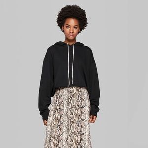 basic cropped hoodie